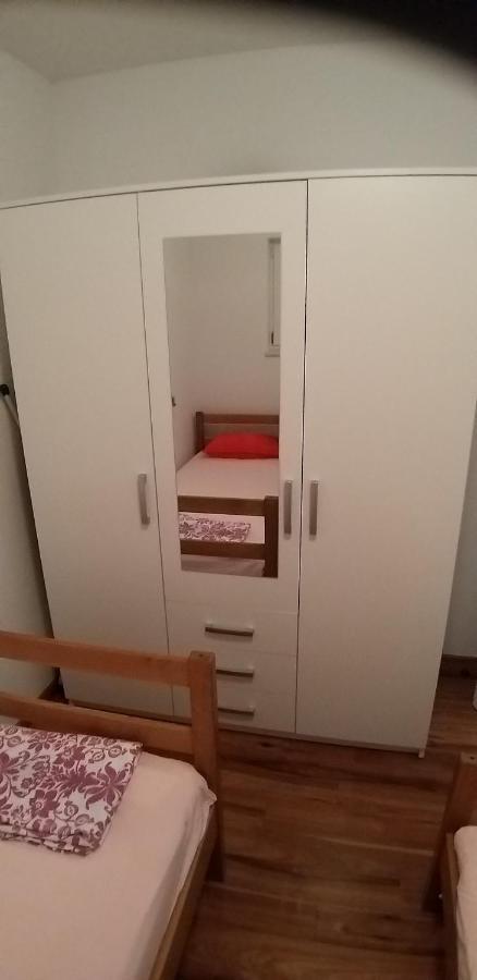 Apartman Slavica Рогозница Экстерьер фото
